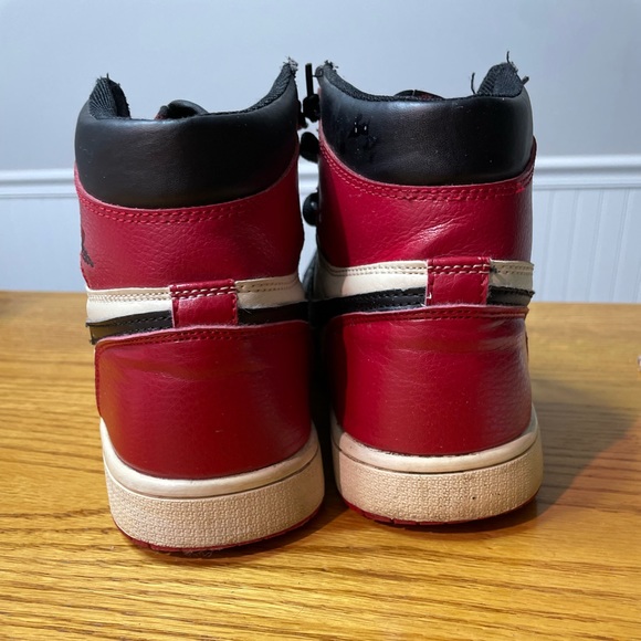 Jordan 1 - Picture 2 of 3